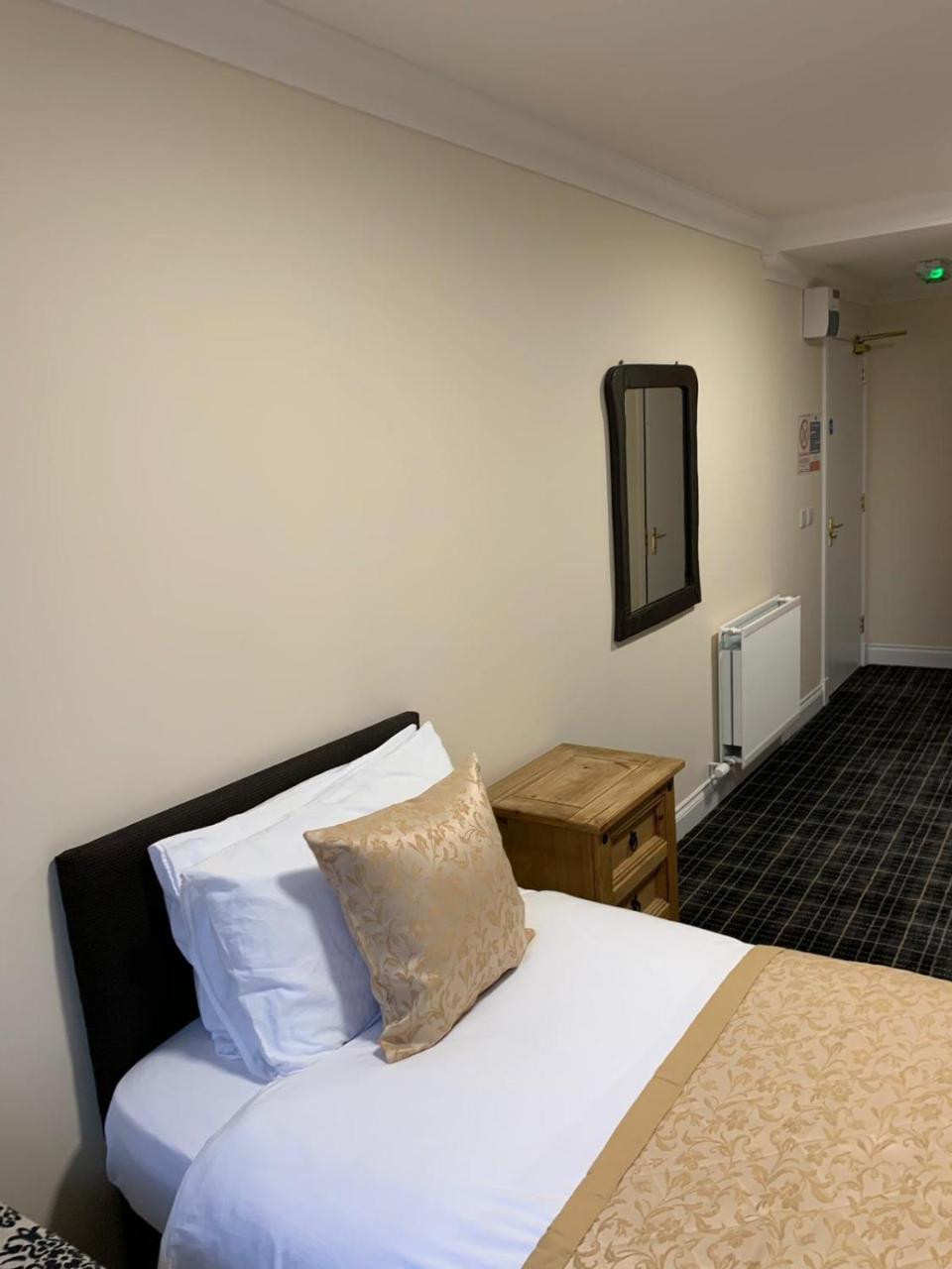 Waverley Inn Lodge Dingwall Dış mekan fotoğraf